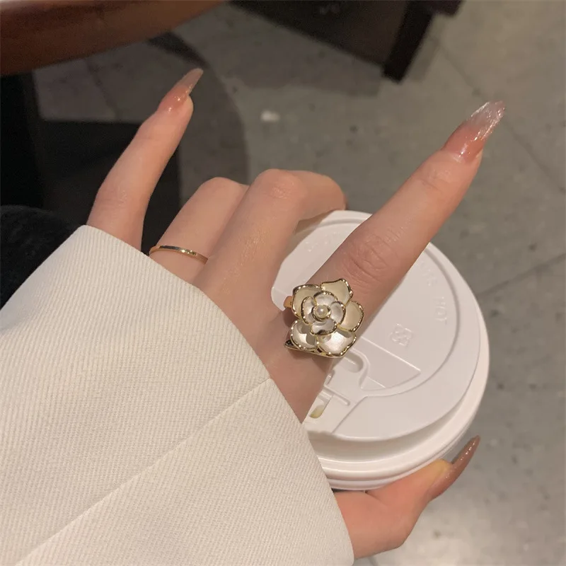 

Retro French Gentle Camellia Ring Female Ins High-end Niche Design Light Luxury Small Fragrance Opening Adjustable Ring