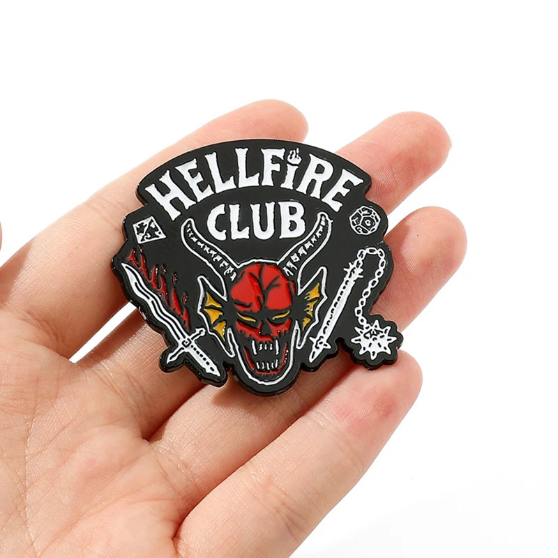 

Popular TV Series Hellfire Club Badge Horror Movie Eddie Munson Enamel Pin Jewelry Memorial Collection Toys for Men Women Gift