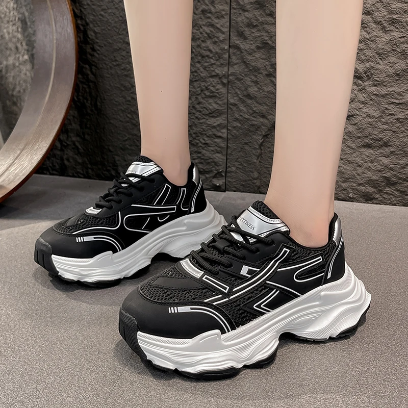 Новинка 2024 модная повседневная спортивная женская обувь сетчатая поверхность