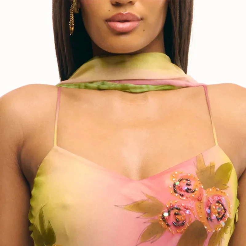 Элегантные сложенные платья с листьями лотоса и неровным подолом красочные