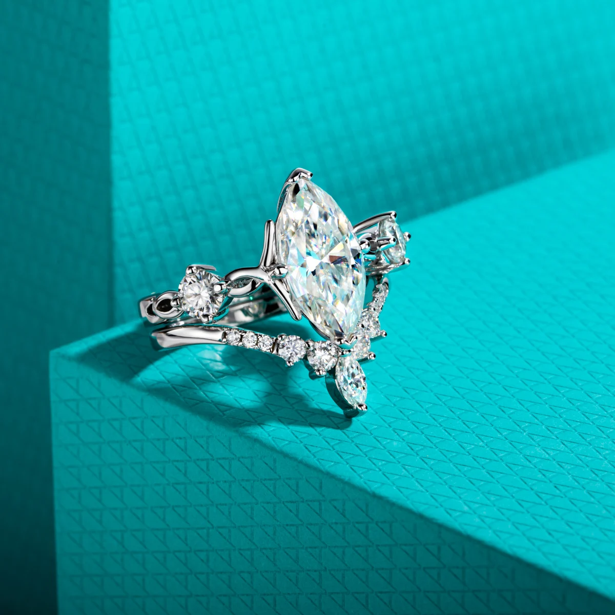 Фото rupaJewel 3ct Marquise Cut D Цвет Муассанит Обручальные Кольца 18 К Позолота Стерлингового Серебра 925 Корона Набор Свадебных Колец Для Девочек №2