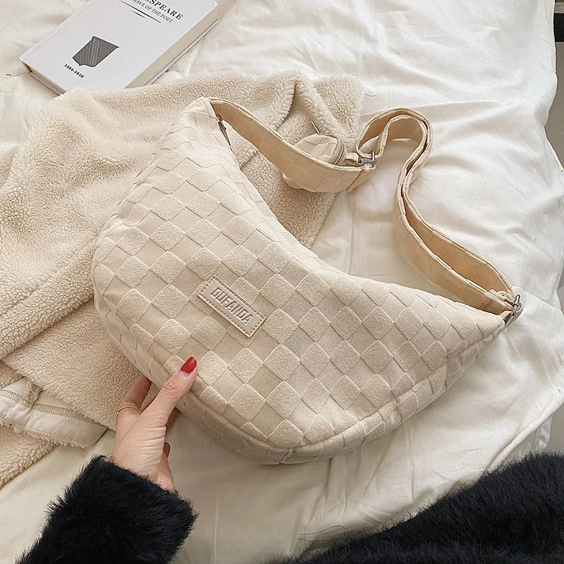 2023 Tassel Small Messenger Bag For Women Trend Lingge Embroidery Camera Female Shoulder Bag Fashion Chain Ladies Crossbody Bags