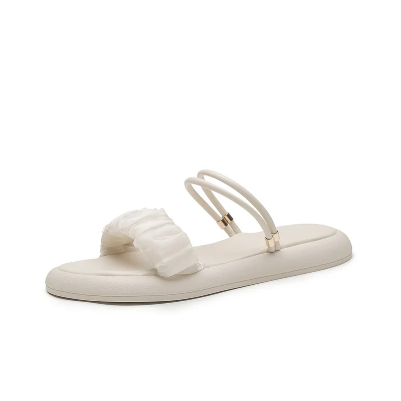 Тапки женские на низкой платформе сланцы пляжная обувь с заклепками роскошные