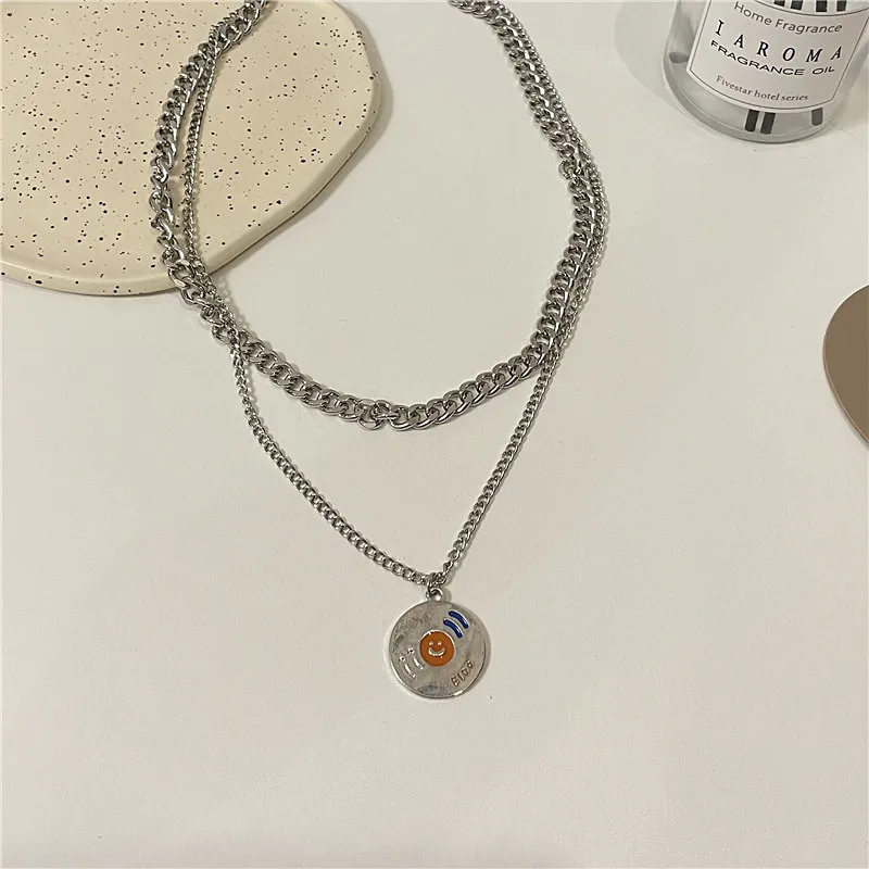 

Женское колье с цепочкой до ключиц