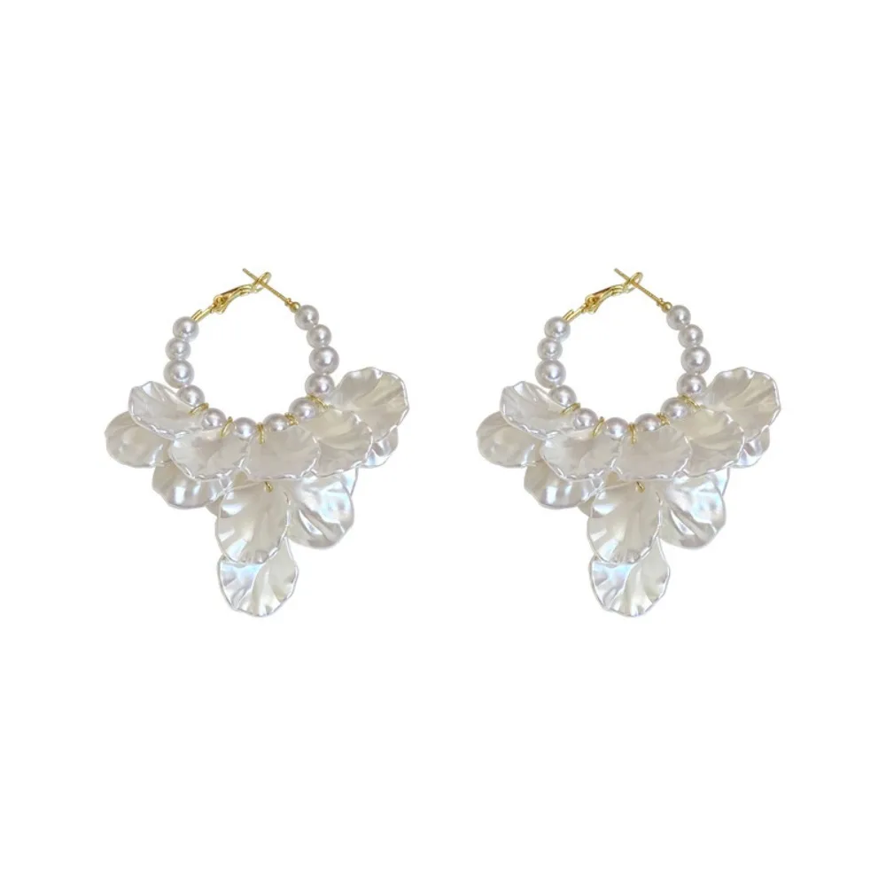 Элегантные белые серьги-подвески с кисточками и искусственным жемчугом