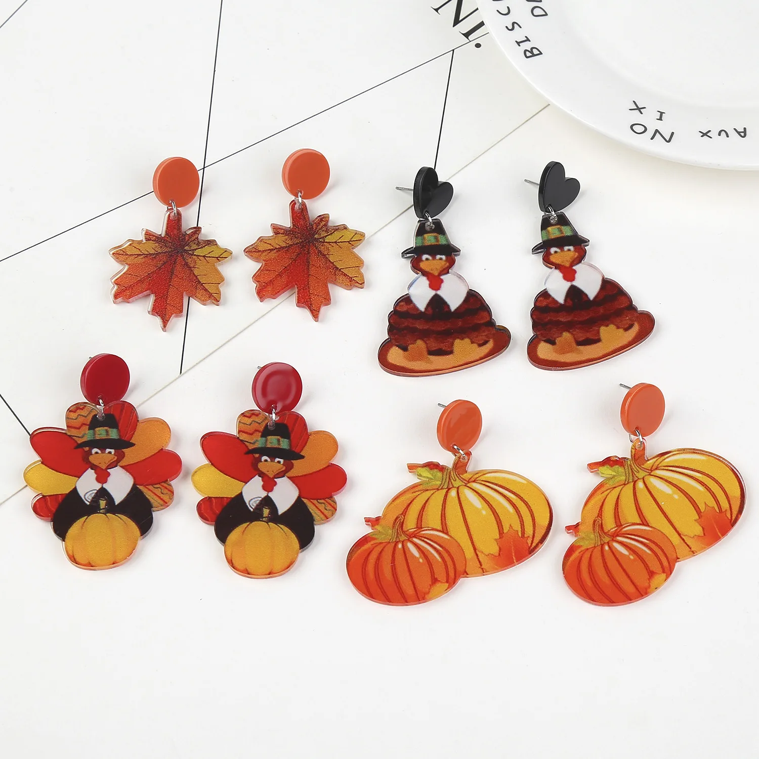 

Hot Thanksgiving Acrylic Earrings Print Personalized Fashion Creativity Turkey Pumpkin Maple Leaf Pendant Earrings Gift