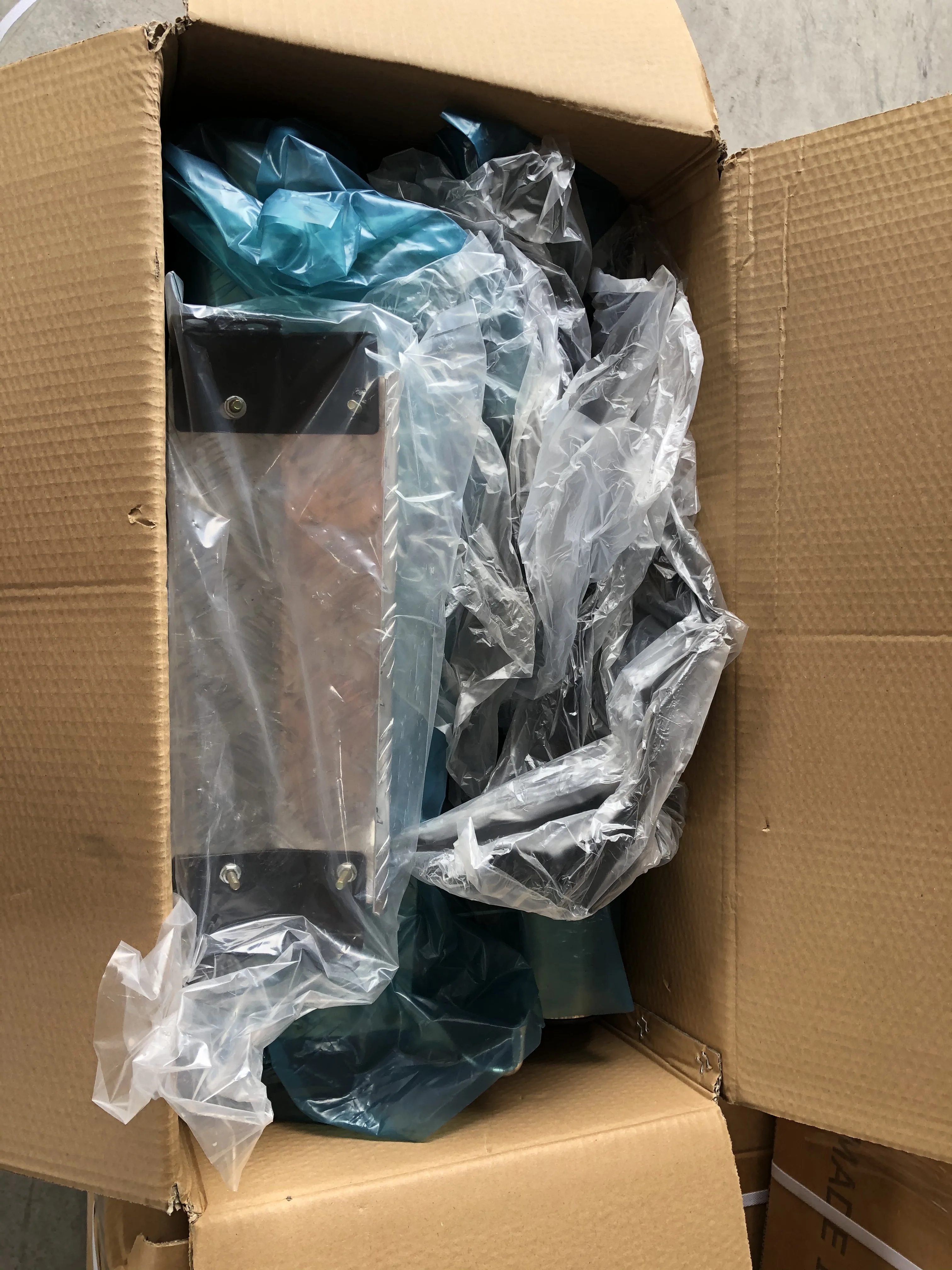 Семейный комплект для кузова автомобиля передний и задний бампер автомобильный