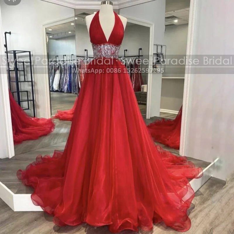 

Luxury Sequins Beads A Line Prom Dresses Long Court Train Red Organza Backless Plunging Neck Halter Celebrity Dress Party Formal