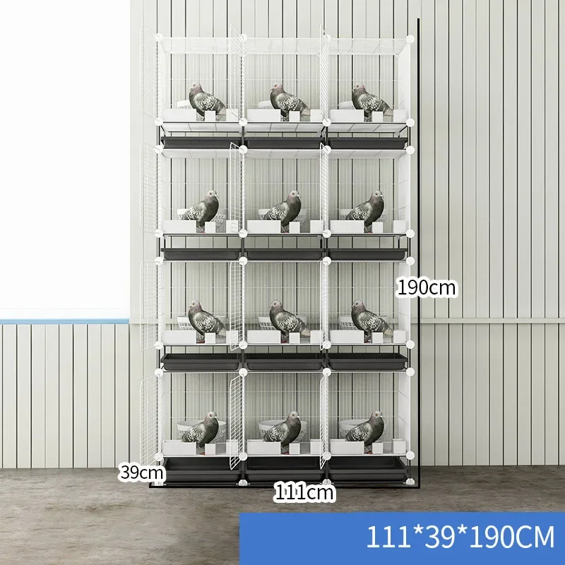 Большая трехэтажная вспышка с разными пространствами