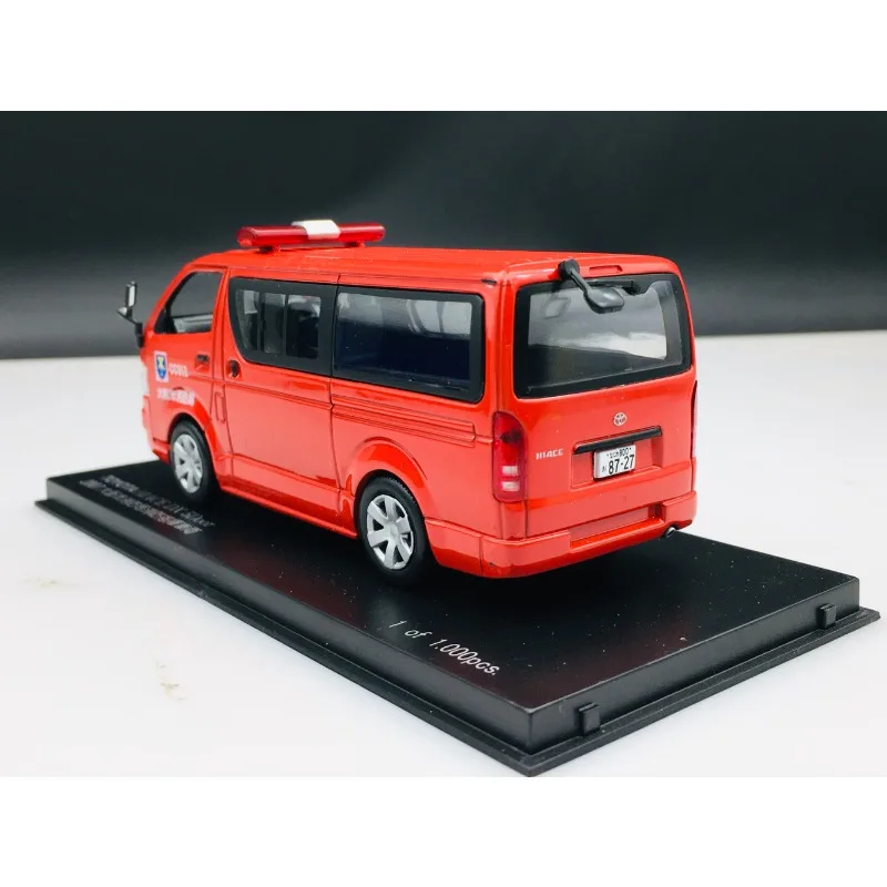 Металлическая модель автомобиля CARNEL HIACE в масштабе 1:43 (art.: 3920d892edfef) - 3920d892edfef