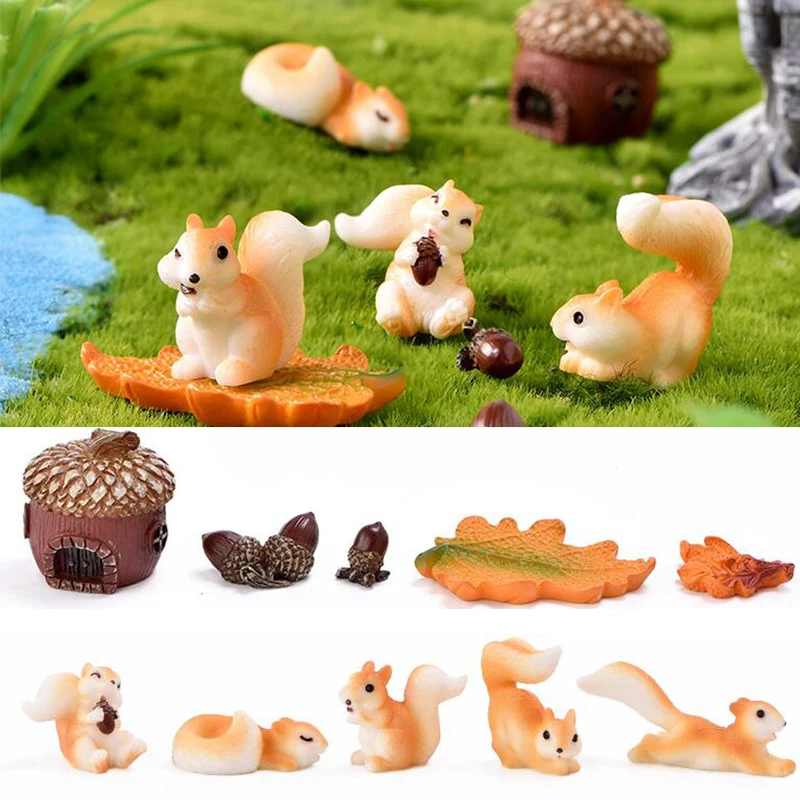 

Cute Squirrel Figurine Miniature Animal Figurines Pine Cones Leaves Cake Toppers Garden Miniature Moss Landscape DIY Crafts