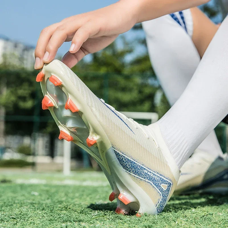 Фото 2025 Men Football Shoes Society Cleats Soccer Shoe Fast Football Field Boots Professional Original Indoor Training Sneaker Match №5