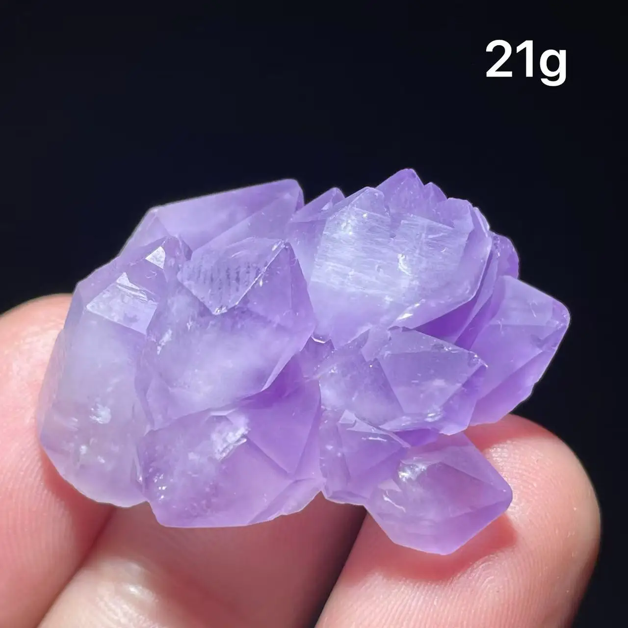 

Необработанные аметистовые кластеры из Мадагаскара