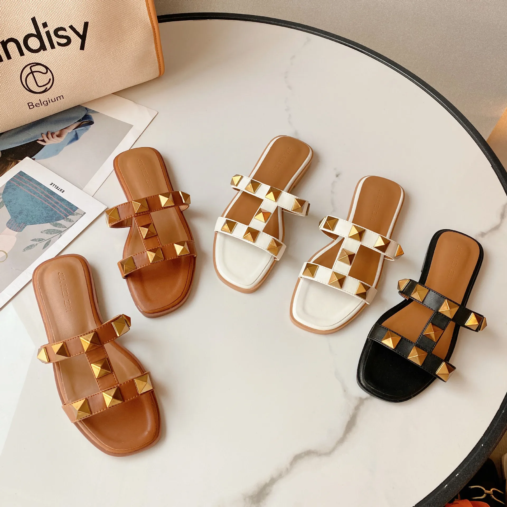 

Summer Slipper Women New Design Link Chain Sexy Beach Indoor Colorful Outside Suitabale Female Fashion Wearing Sandals