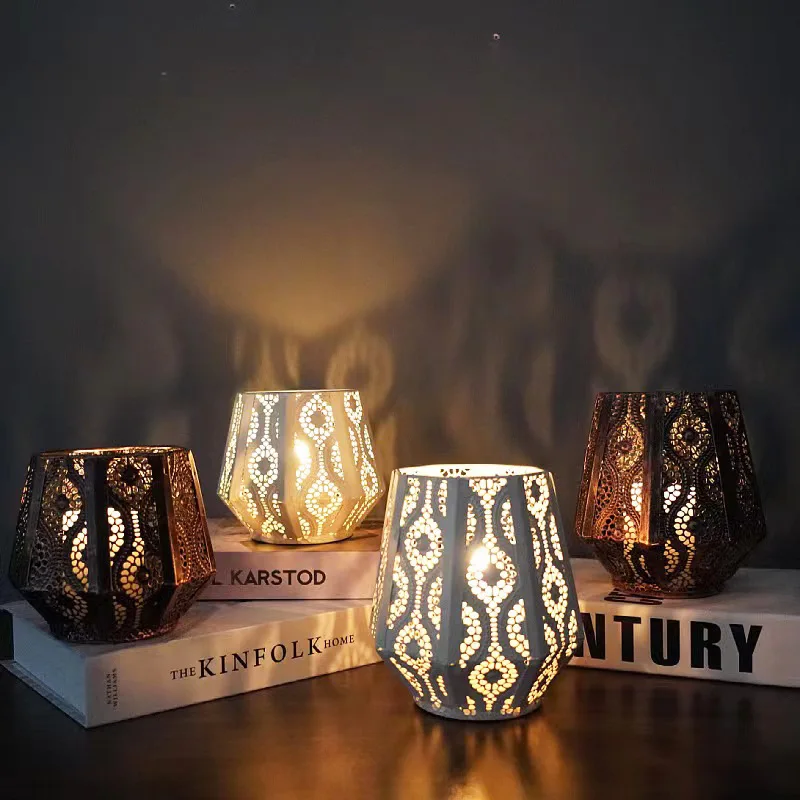 

Iron Candle Jars National Style Candle Stand Vintage Hollowed Out Bronze Candle Ornaments Jars for Candles Diy Candle n