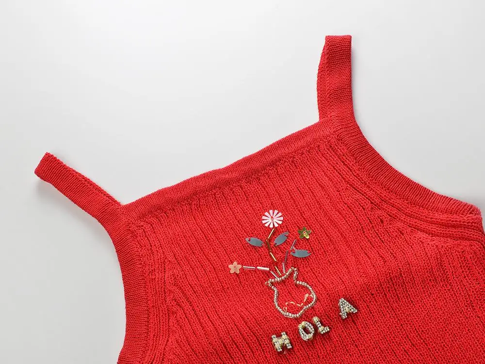 Женский трикотажный жилет на бретелях облегающий черный Трикотажный в полоску с