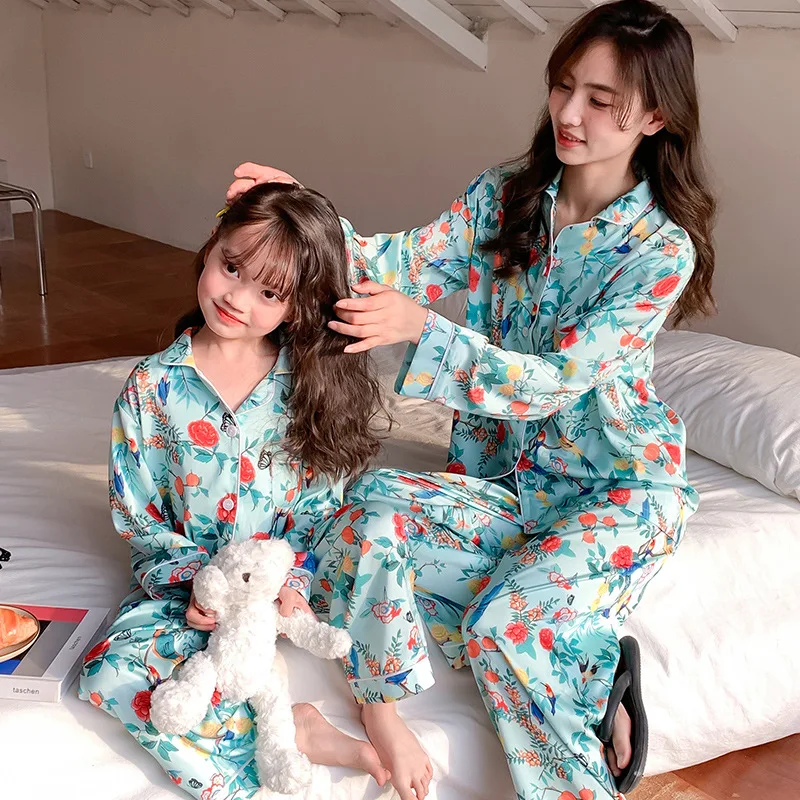 

Mother and Son Child Pajamas Set Mom and Daughter Night Wear Family Sleepwear Parent-child Homewear Boy Girl Coming-Home Outfit