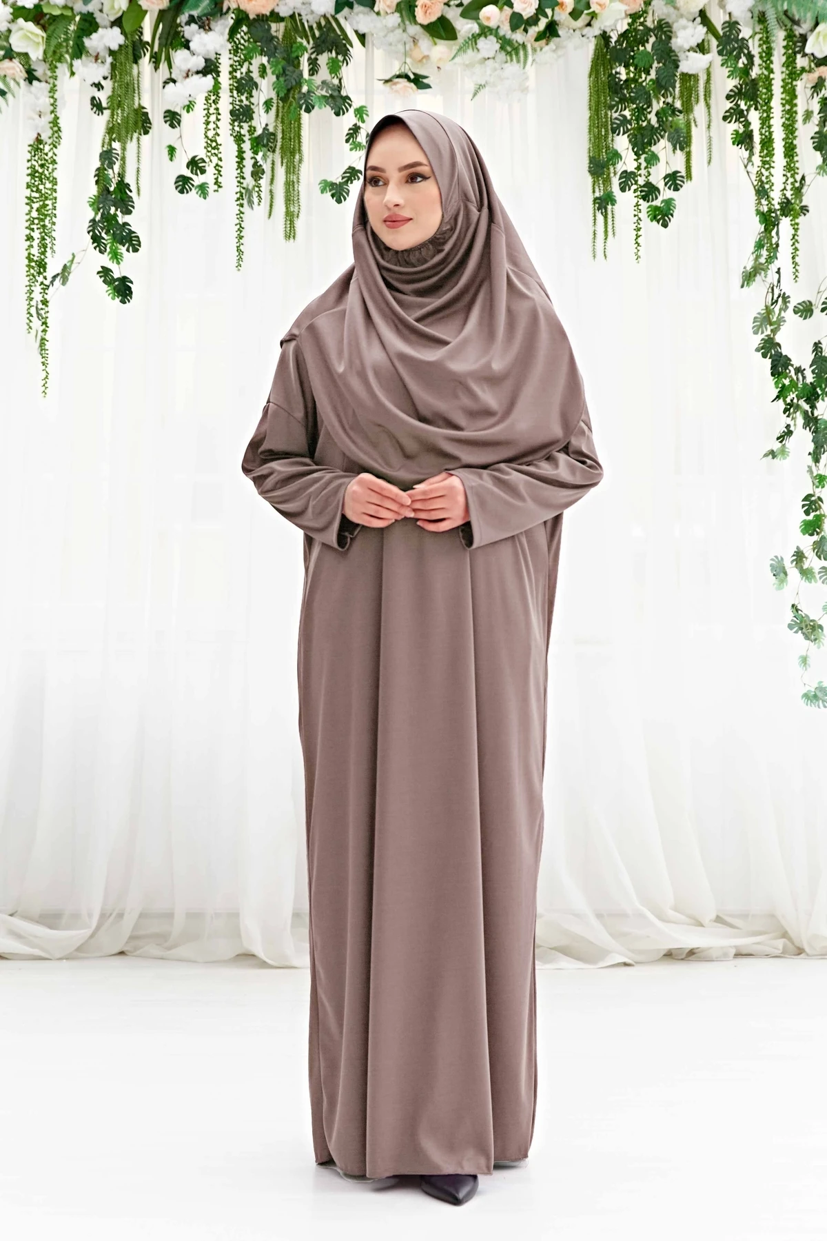 

Barn Prayer Gown TOP-Mink
