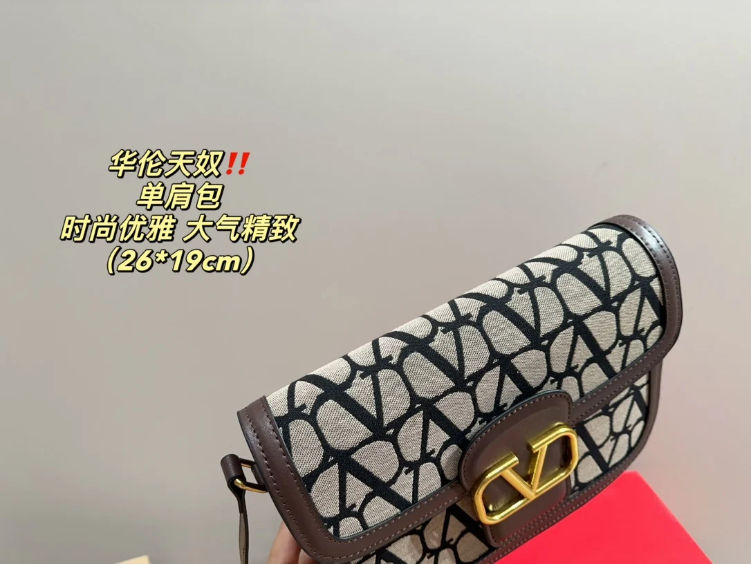 Сумки на плечо Valentino Совершенно новая роскошная износостойкая прочная сумка