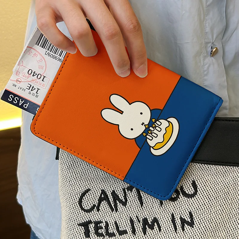 Фото Милый чехол для карт Miffy, защитный чехол для удостоверений личности, многофункциональный держатель для паспорта и карт, портативный для путешествий за границу №4
