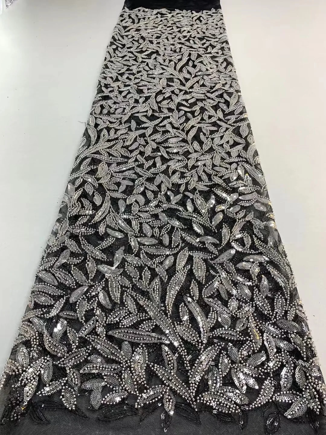 

Black French Nigerian Mesh Laces Fabrics 2022 High Quality Handmade Beaded Tulle African Laces Fabric Sequins for Clothing Sew