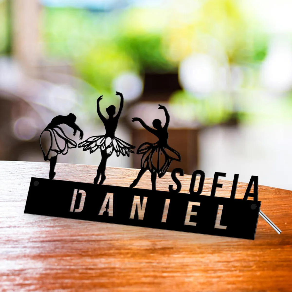 Персонализированная металлическая табличка с именем балерины