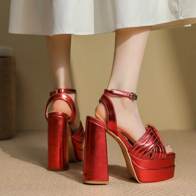 2023 Summer New Sandals Women's Thick Heels Thick Soles Open Toe French Retro One Word Buckle Fashion Women's Shoes 33-43 227-3