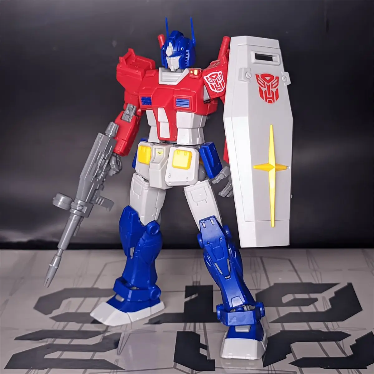 012 Model Hg 1/144 Rx-78 Optimus Prime Action Figure Pvc Assembly Statue Dolls Collection Room Decoration Desk Toys Gifts