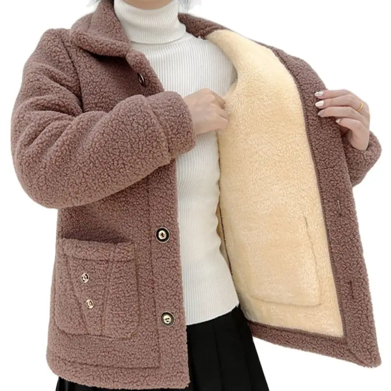 2023 New Thick Fleece Winter Single Breasted Lamb Fur Women's Coat Mom Wear Lapel Pocket Imitation Fur Warm Casual Jacket Female
