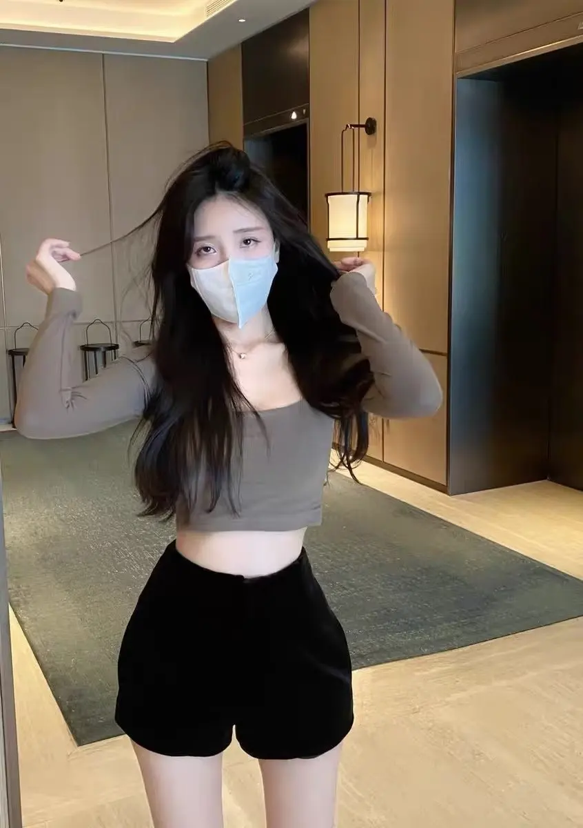 Women Fashion Solid Velvet Short Front Zipper Vintage High Waist Female Skort Mujer