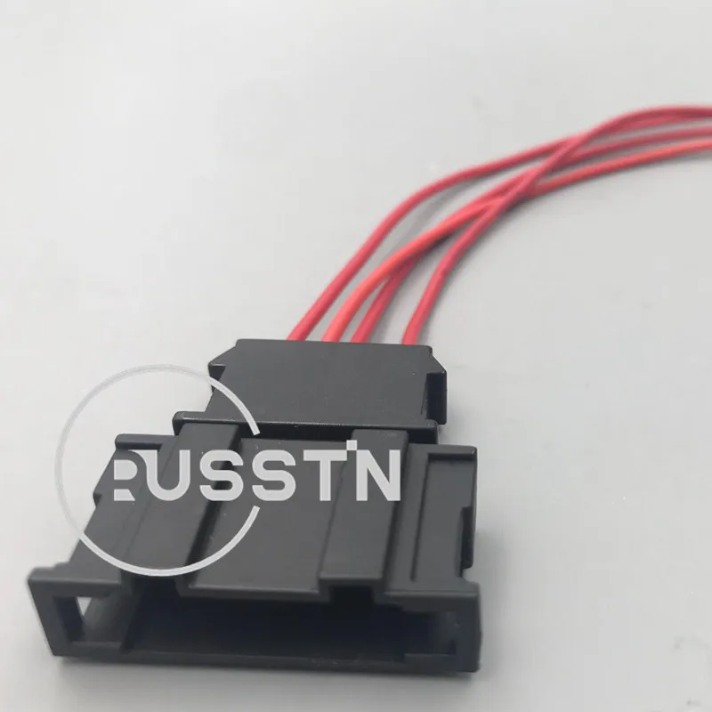 

1 комплект, 4-контактный Автомобильный Дверной фонарь, автомобильный тормоз, розетка переменного тока в сборе для VW Audi 4D0972704 4D0 972 704