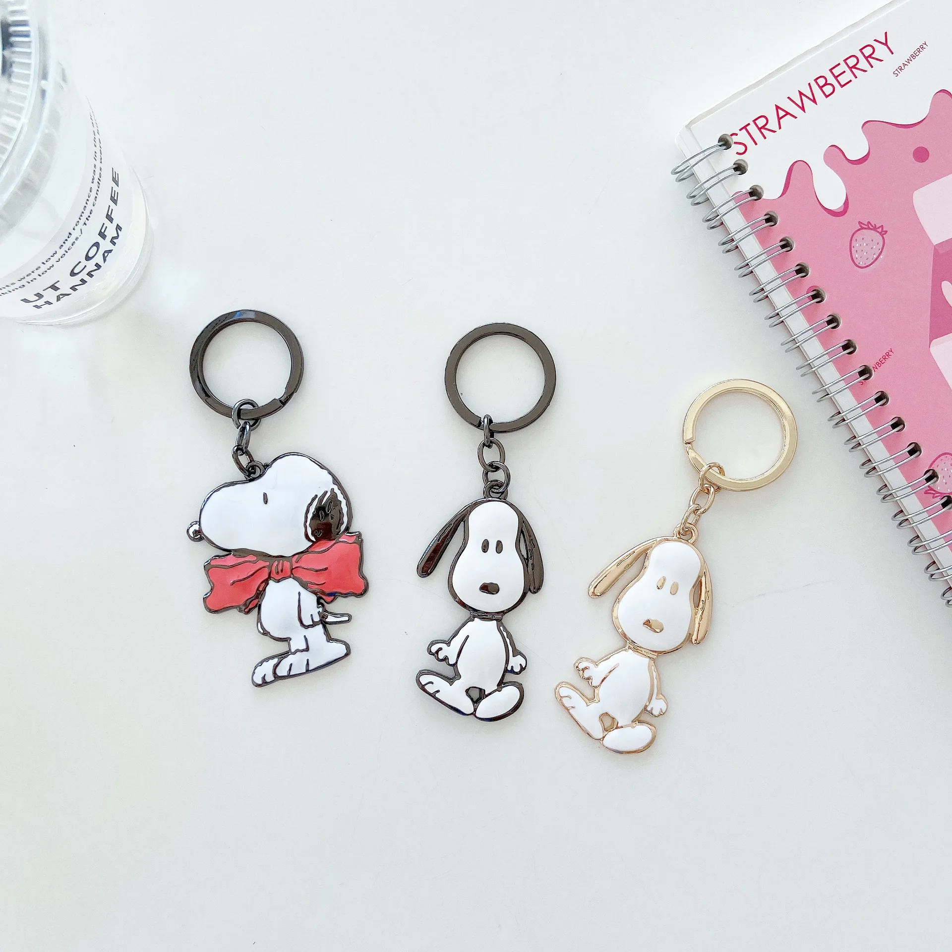 Snoopy Мультяшные брелки из сплава милый брелок для ключей женский очаровательный