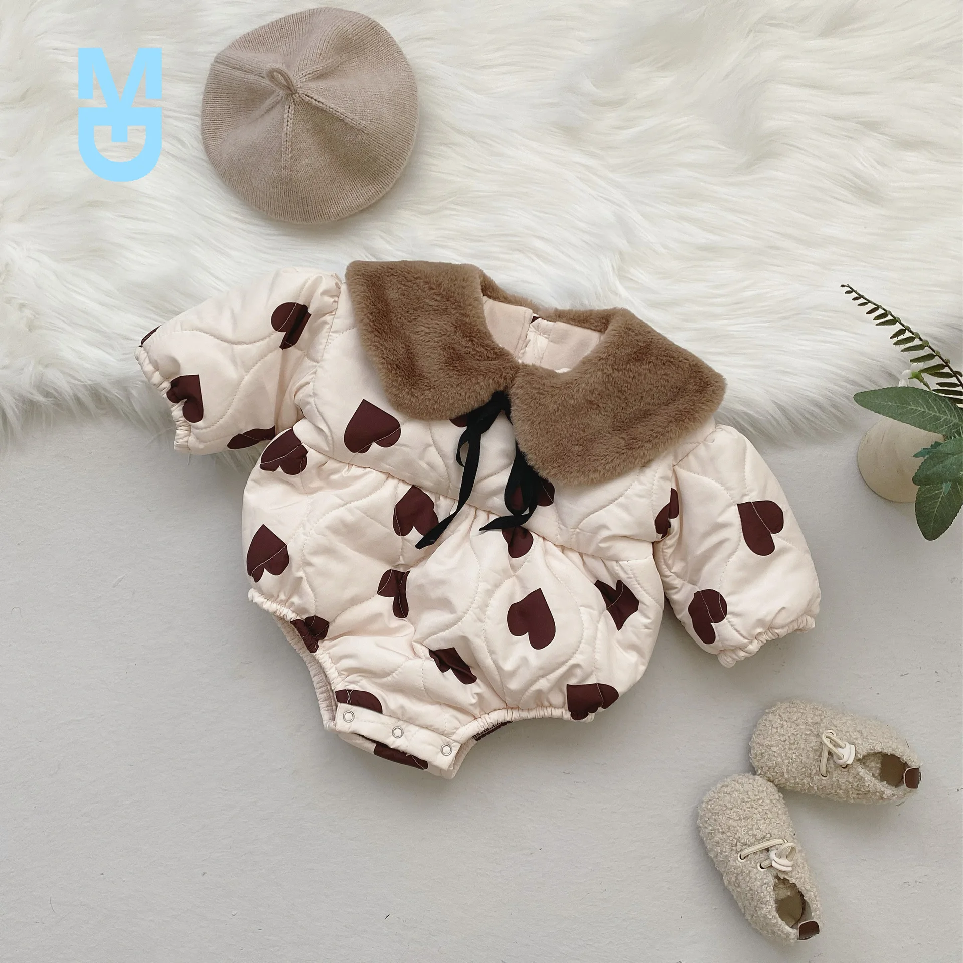 

New 2022 Winter Thicken Warm Baby Girl Bodysuit Fashion Heart Print Down Clothes Cotton Plus Velvet Jumpsuit Cute Girls Clothin