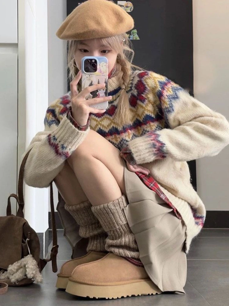 Женский однотонный пуловер свободного покроя с ромбиками