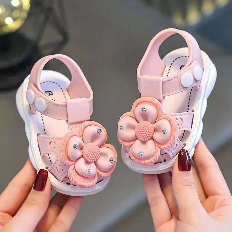 Модные милые сандалии с цветочным декором для маленьких девочек дышащие легкие