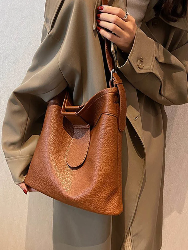 

Дизайнерские сумки для женщин, новинка, роскошная женская сумка через плечо из искусственной кожи, модная новая вместительная сумка-мешок, женские сумки через плечо