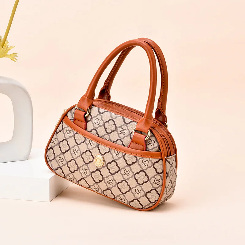 

Middle Aged Women's Bag 2022 Spring/Summer New Fashion Handheld Women's Small Bag Mom Handheld Shopping Change Mobile Bag Tide