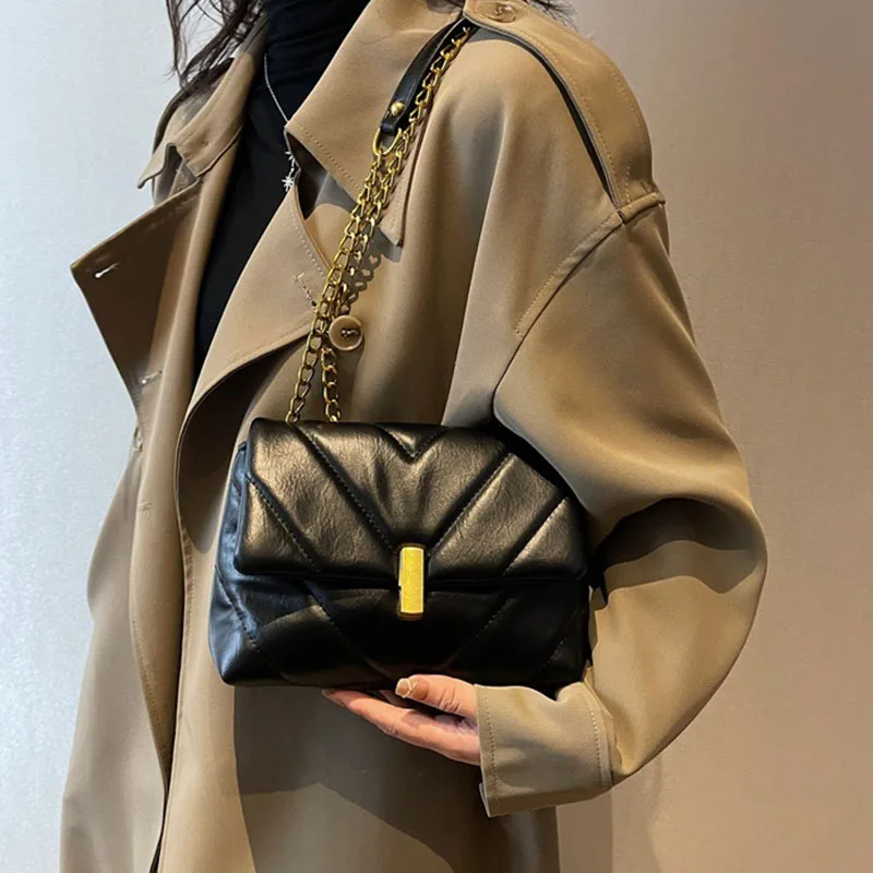 Soft Leather Texture Versatile Crossbody Bag New Trendy Car-Stitched Chain Single Shoulder Bags Fashion Casual Portable Satchel