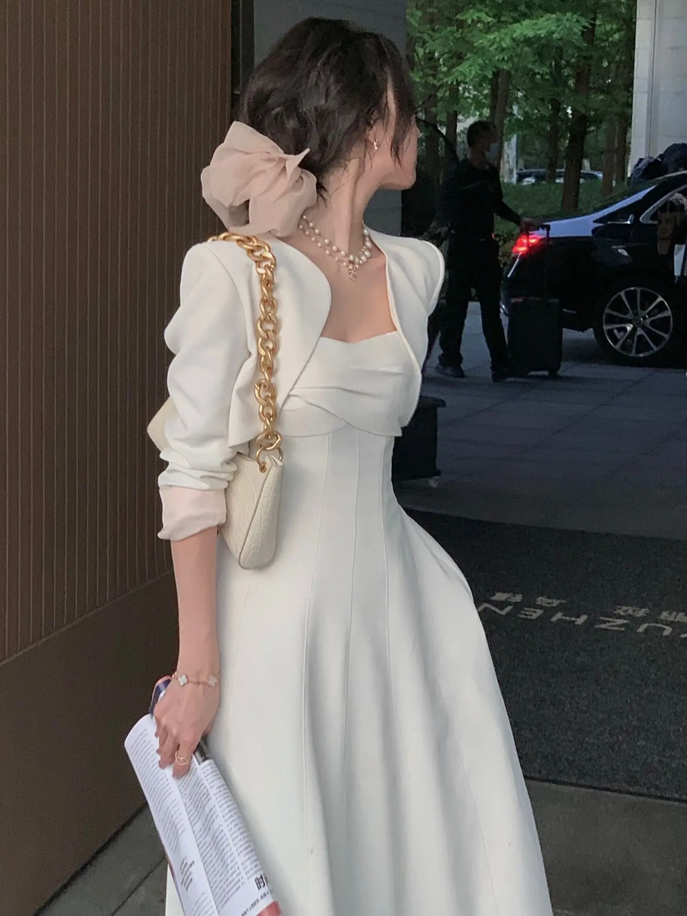 

Fashion Banquet Ladies Autumn Winter White Two Piece Sets Women Eelgant Short Jacket Coat +Sexy Strapless Dress Suits