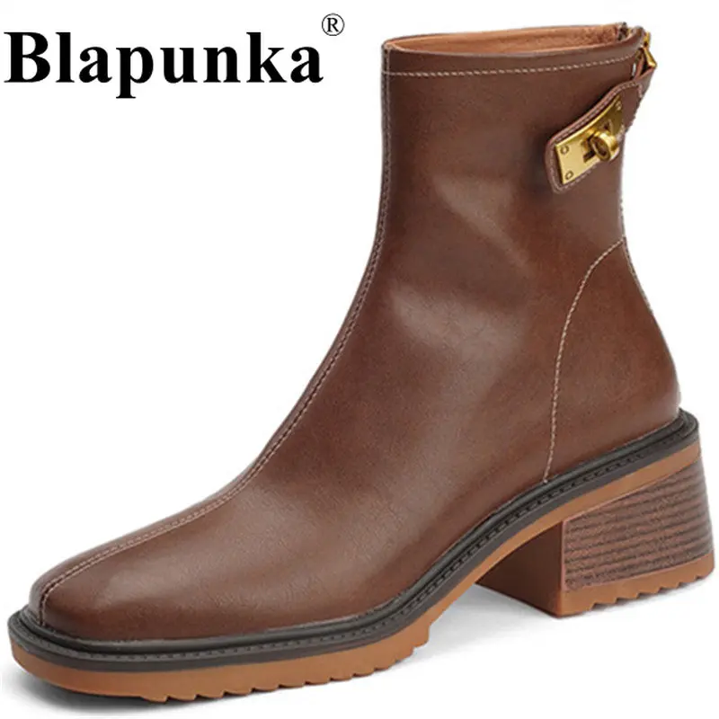 

Женские короткие ботинки ручной работы Blapunka, коричневые ботильоны из натуральной кожи на квадратном каблуке, с металлической застежкой-мол...