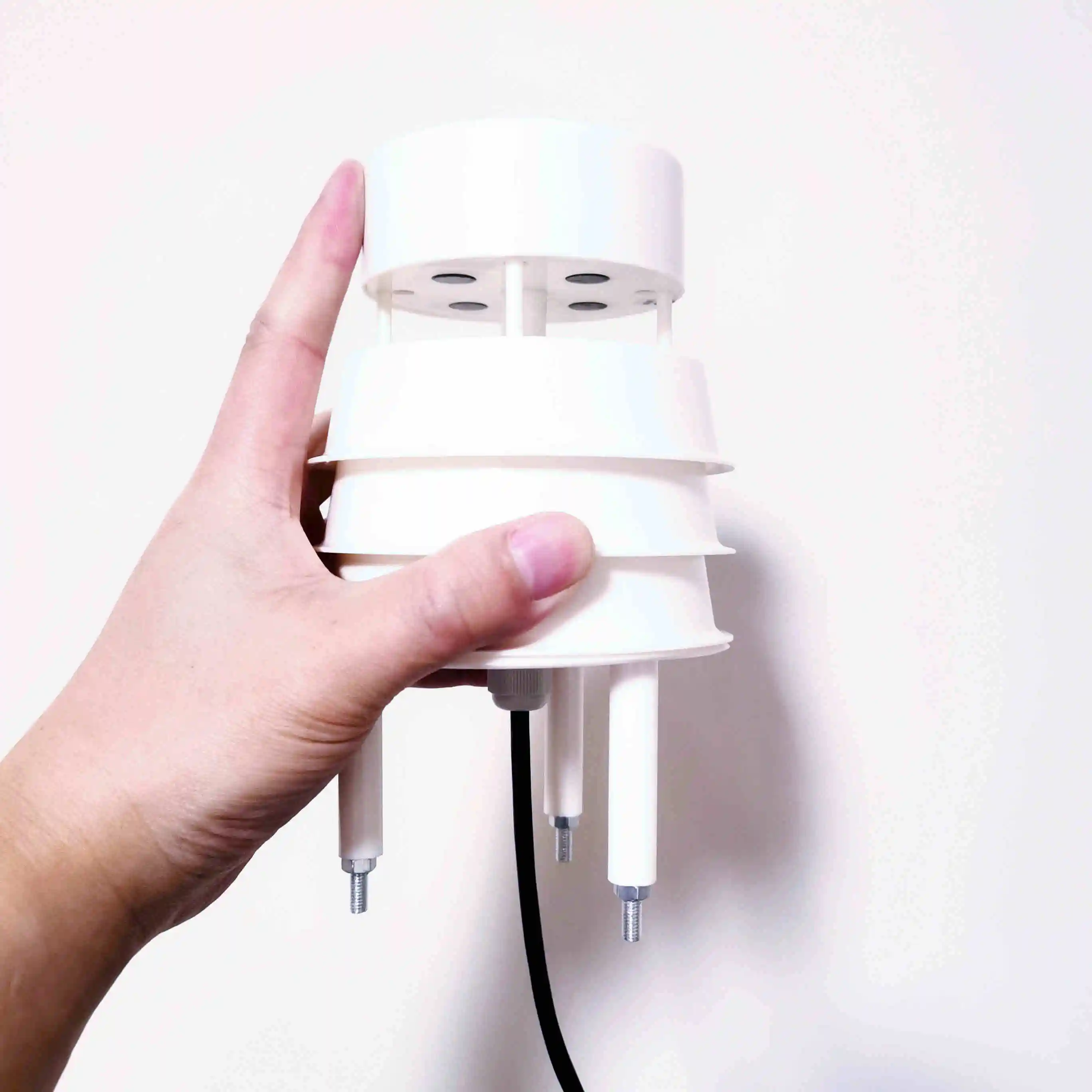 

Ультразвуковой датчик скорости ветра и направления