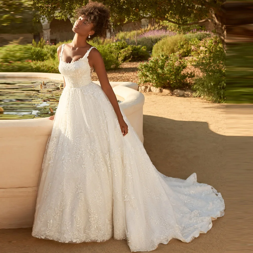 Рисунок 2 - Роскошные свадебные платья TIXLEAR