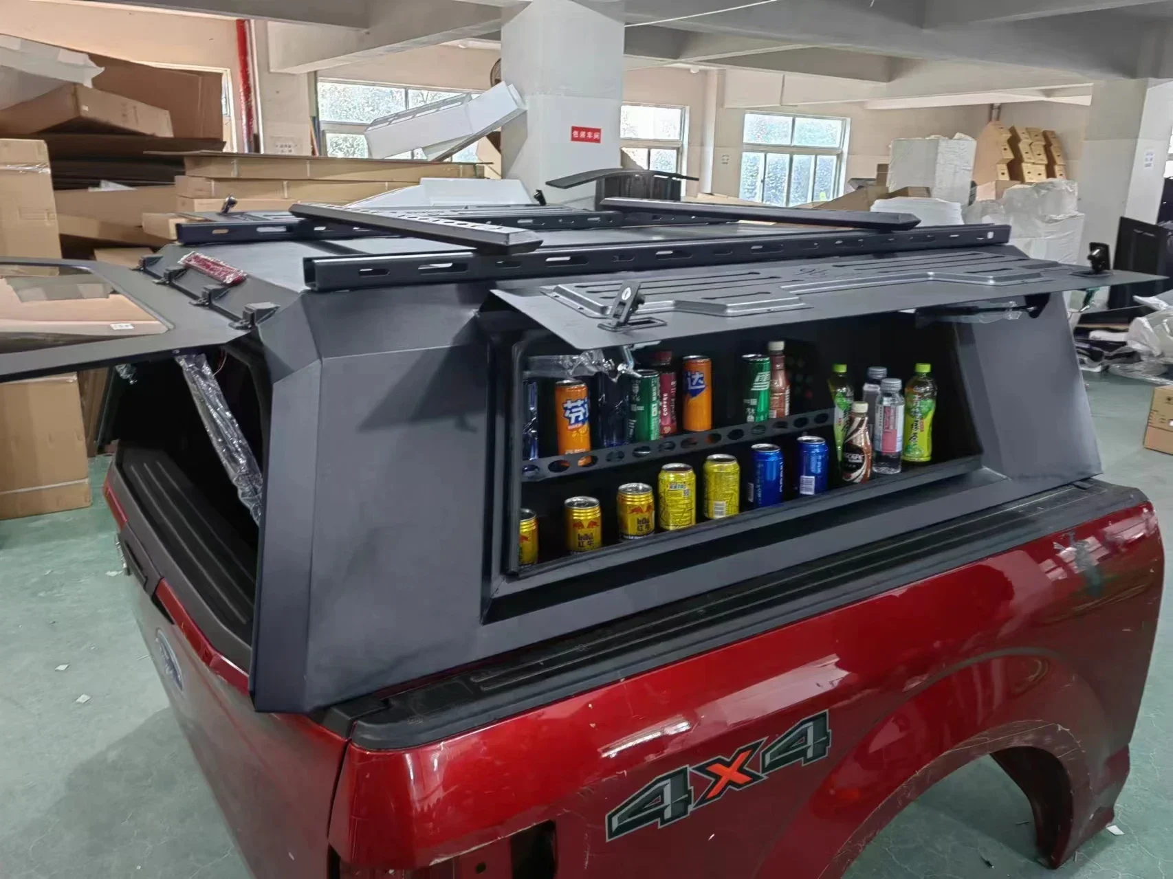 Great Wall Poer Wingle5 4x4 Пикап Палатка на крыше Твердый корпус Алюминиевый навес для