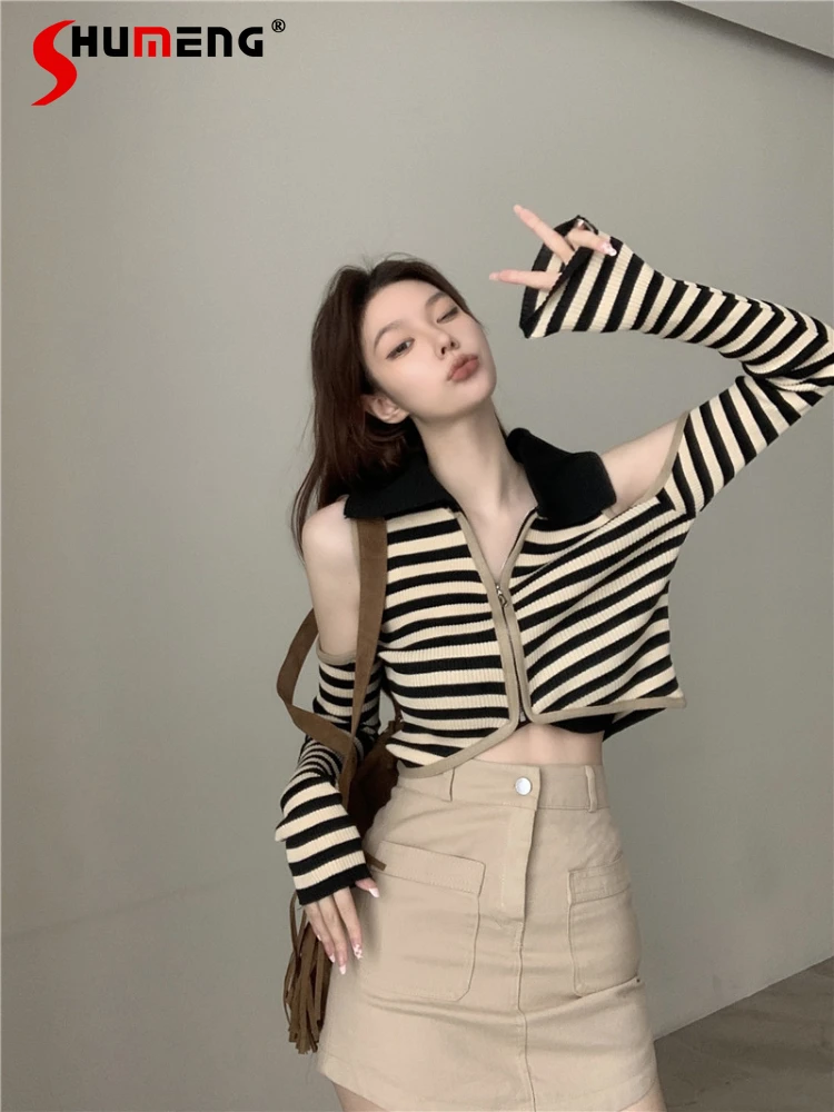 

Elegant Off-the-Shoulder Polo Collar Striped Short Sweater 2023 Early Autumn New Women's Coffee Off Shoulder Knit Top Outerwear