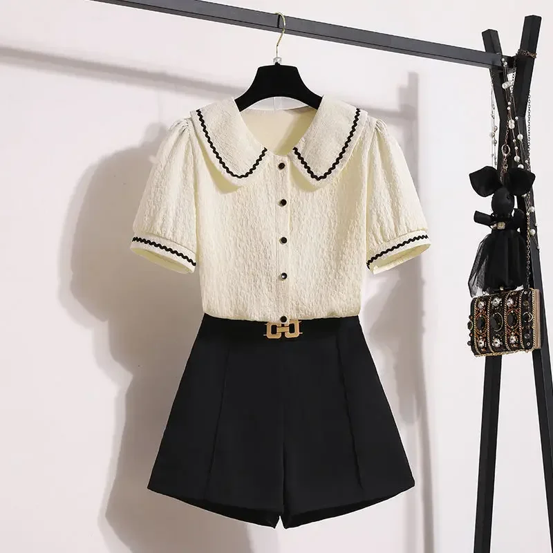 Женский комплект из двух предметов элегантный с шортами топ и низ 2024