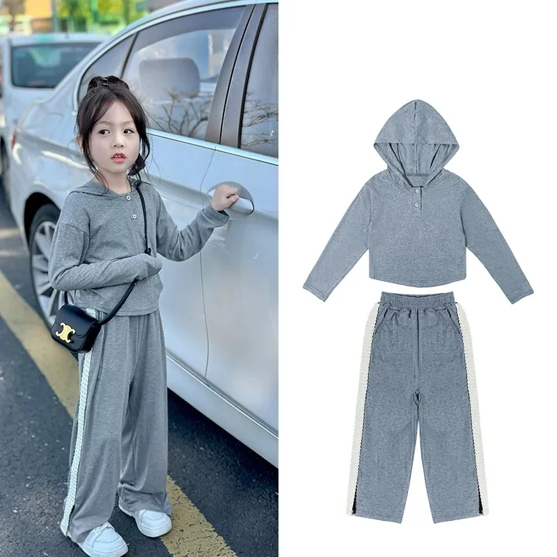 

Girls' hooded spring sports suits