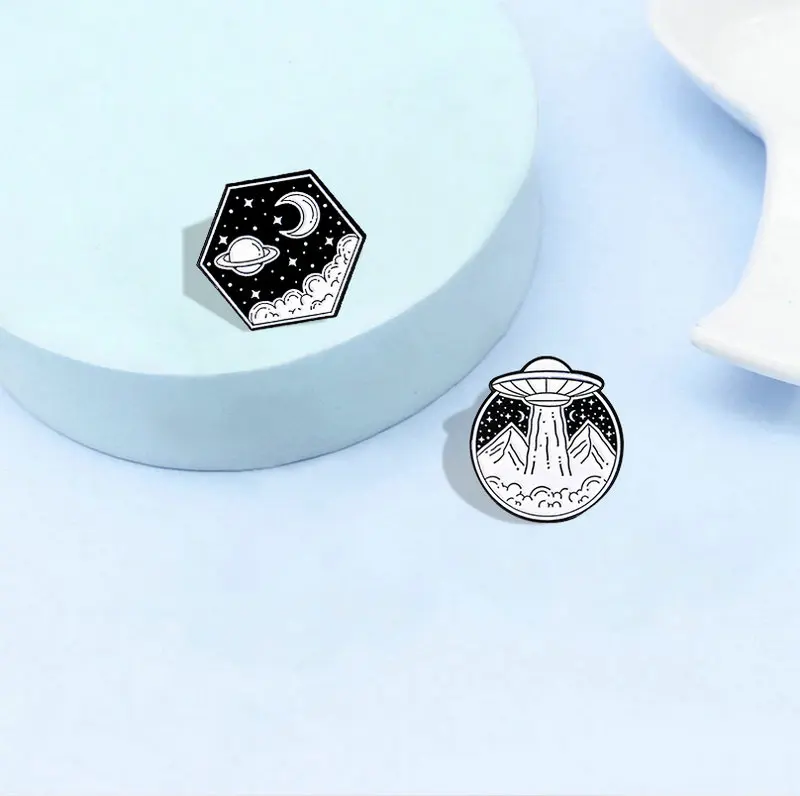 Эмалированные булавки черно-белая брошь с рисунком в сумке значок на лацкан