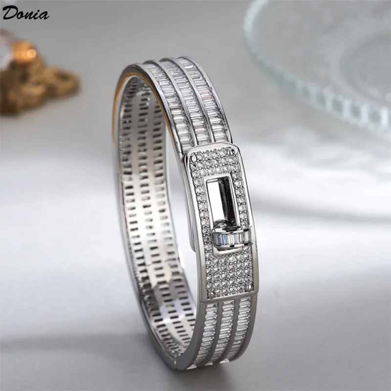 Donia jewelry European and American fashion pig nose AAA zircon bracelet men and women couples married titanium