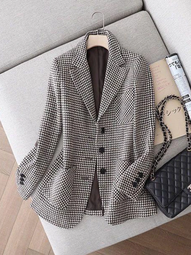 Женский блейзер с карманами яркий дизайнерский клетчатый Ретро Простой