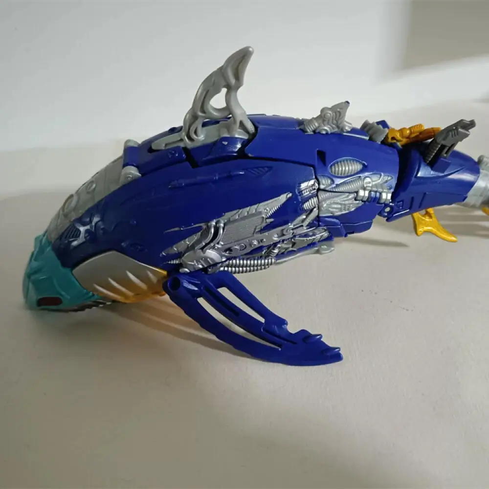 Фото Hasbro Transformers IDW Series Voyager Sharkticon Оригинальные оптовые товары с дефектами Модель-кукла Фигурка Подарок на день рождения №2